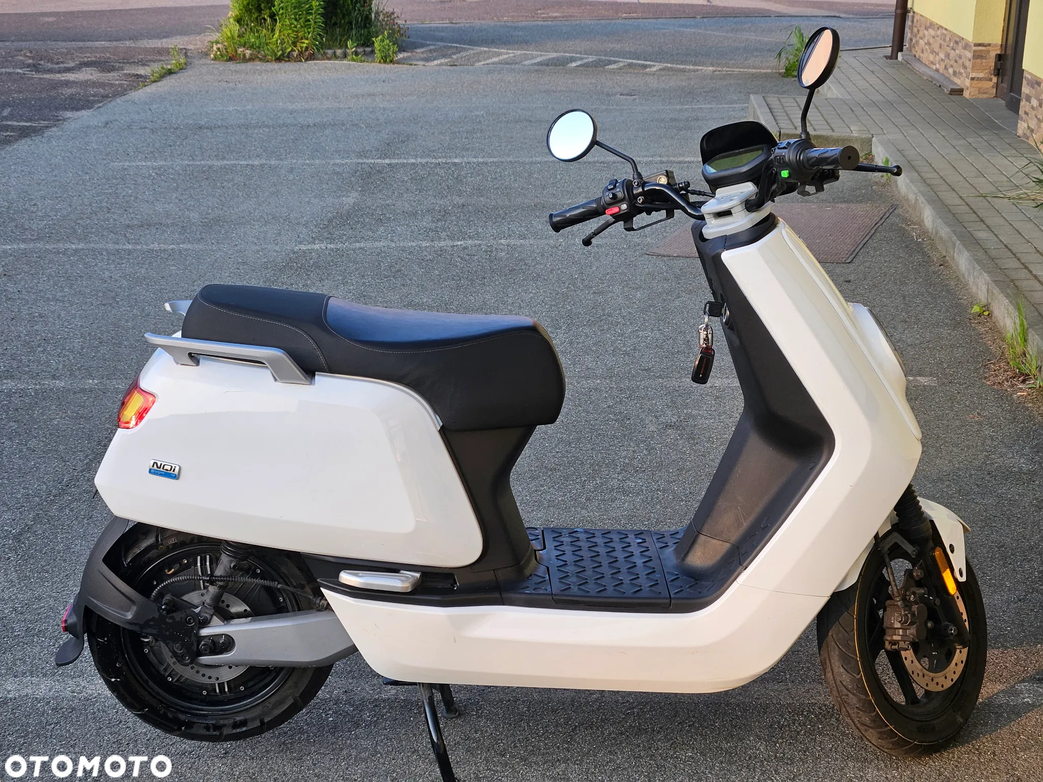 Niu NQI - 5