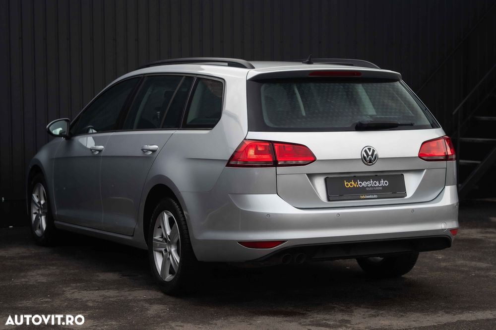 Volkswagen Golf 2.0 TDI DPF BMT Comfortline - 19