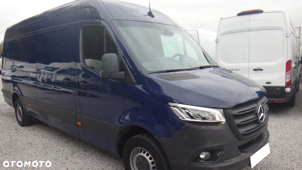 Mercedes-Benz SPRINTER - 2