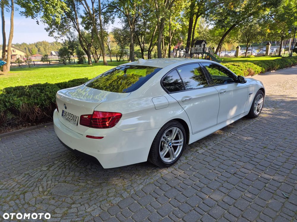BMW Seria 5 520d xDrive - 4