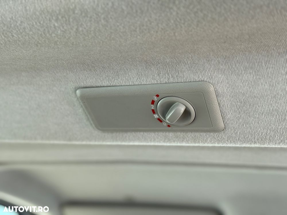 Renault Trafic (ENERGY) Start & Stop Combi Expression - 17