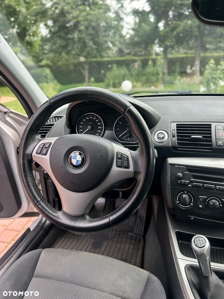 BMW Seria 1 116i - 9