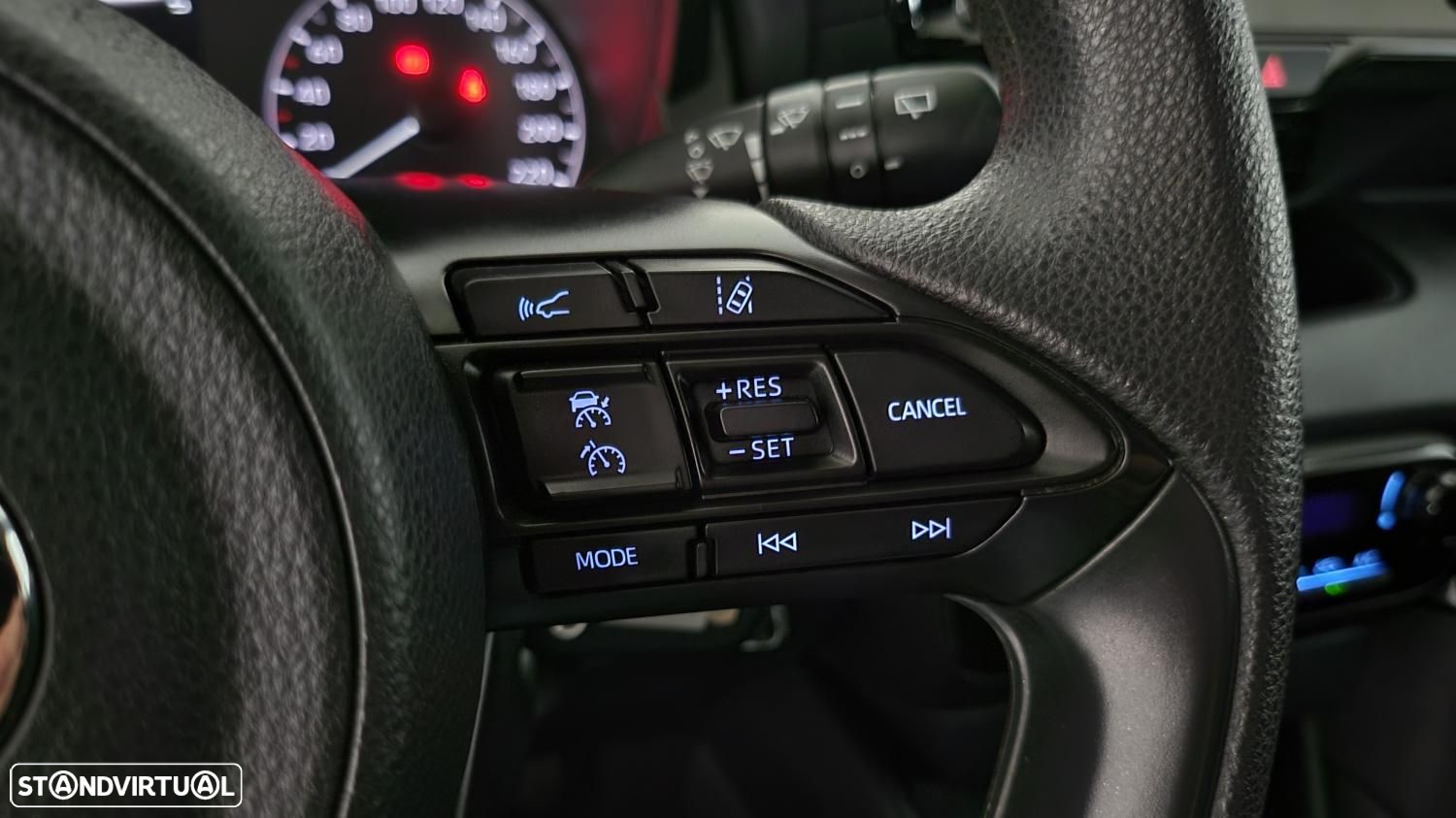 Toyota Yaris 1.5 HDF Comfort - 19