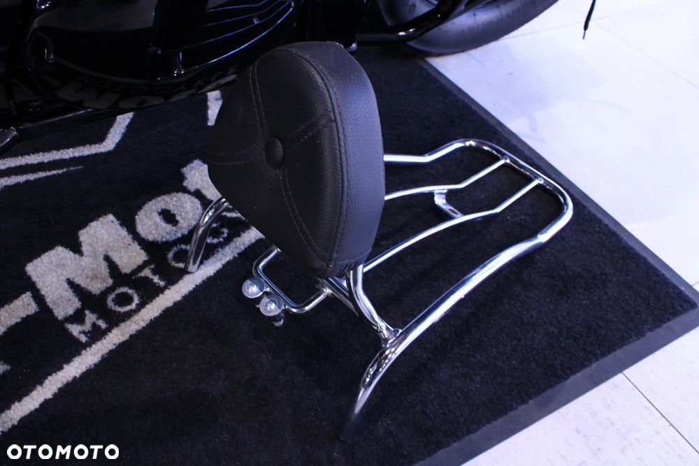 Suzuki Intruder - 31