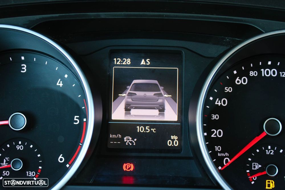 VW Tiguan 2.0 TDI Confortline - 31