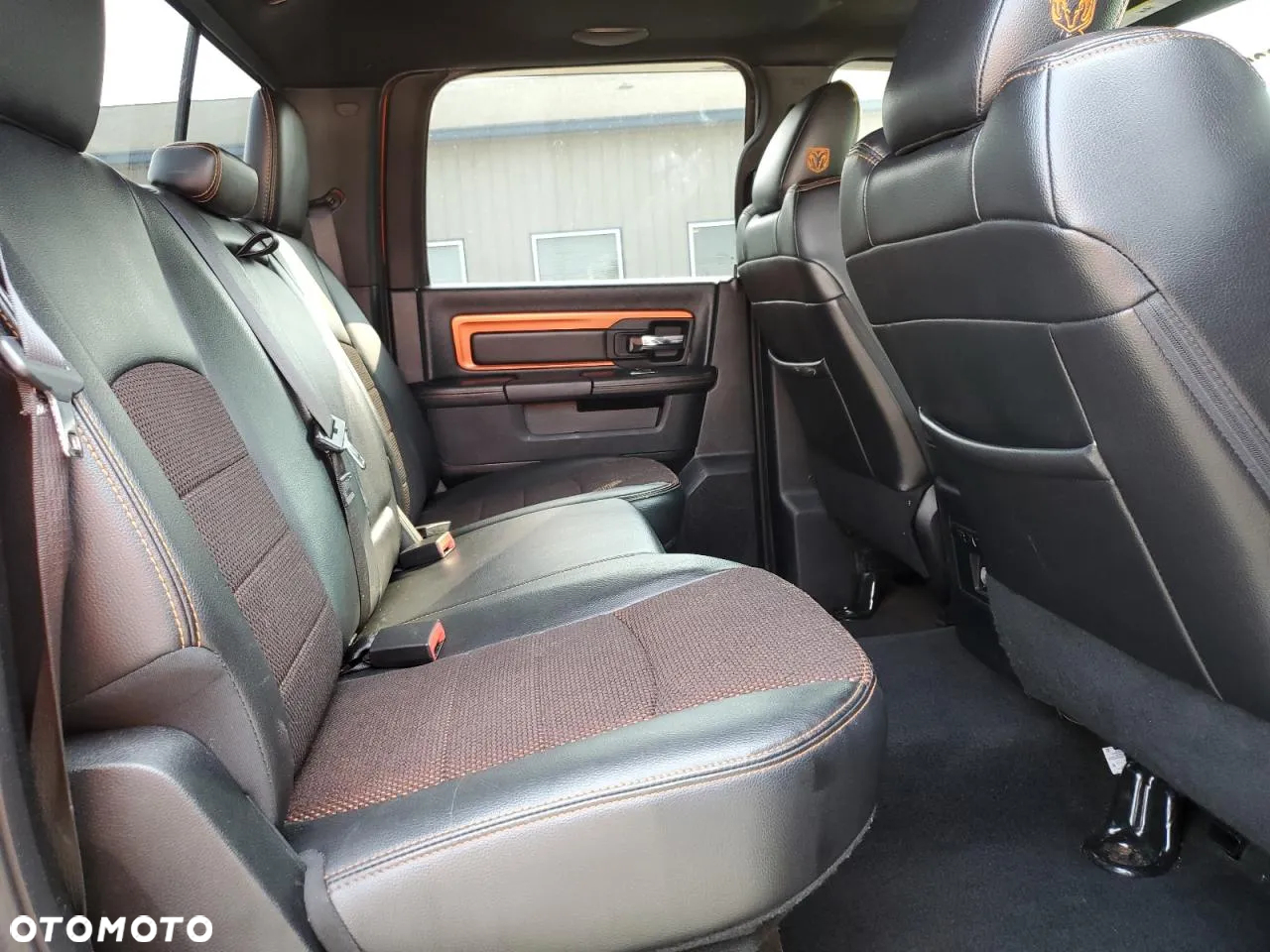 Dodge RAM 1500 5.7 4x4 - 10