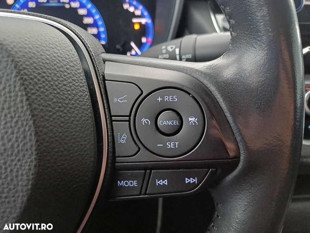 Toyota Corolla 1.8 HSD Dynamic - 19