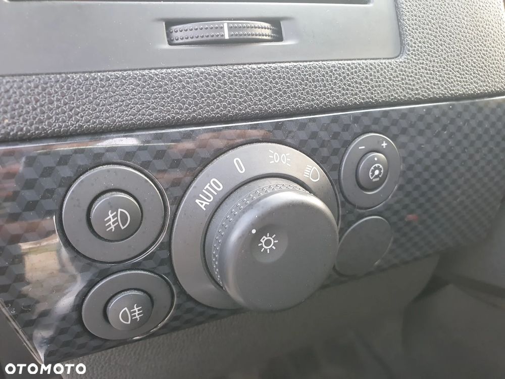 Opel Astra OPC - 22
