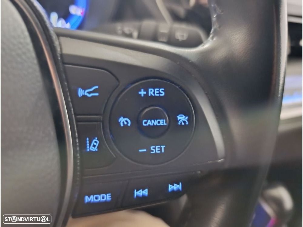 Toyota Corolla Touring Sports - 12