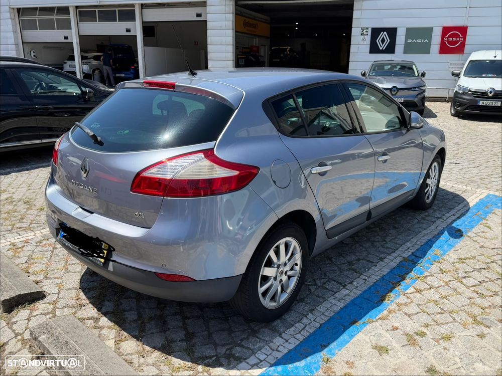 Renault Mégane 1.5 dCi Dynamique S - 3
