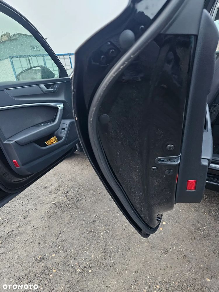 Audi A6 Avant 40 TDI quattro S tronic - 25