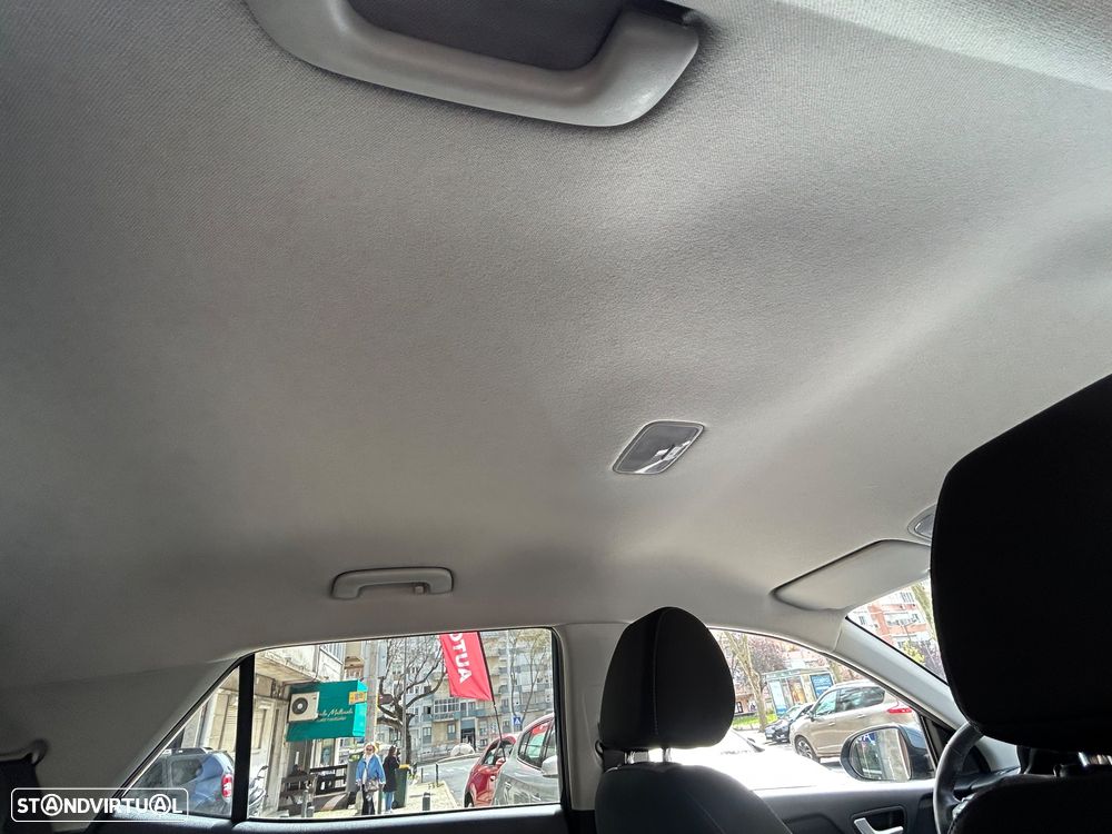 Kia Stonic 1.2 Move - 29