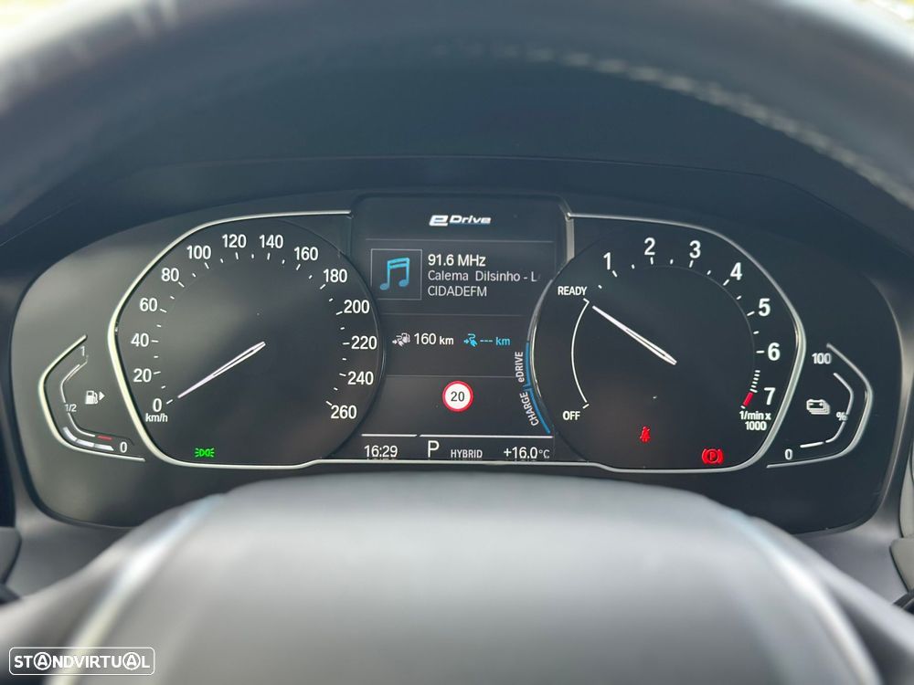 BMW 330 e Line Luxury Auto - 29