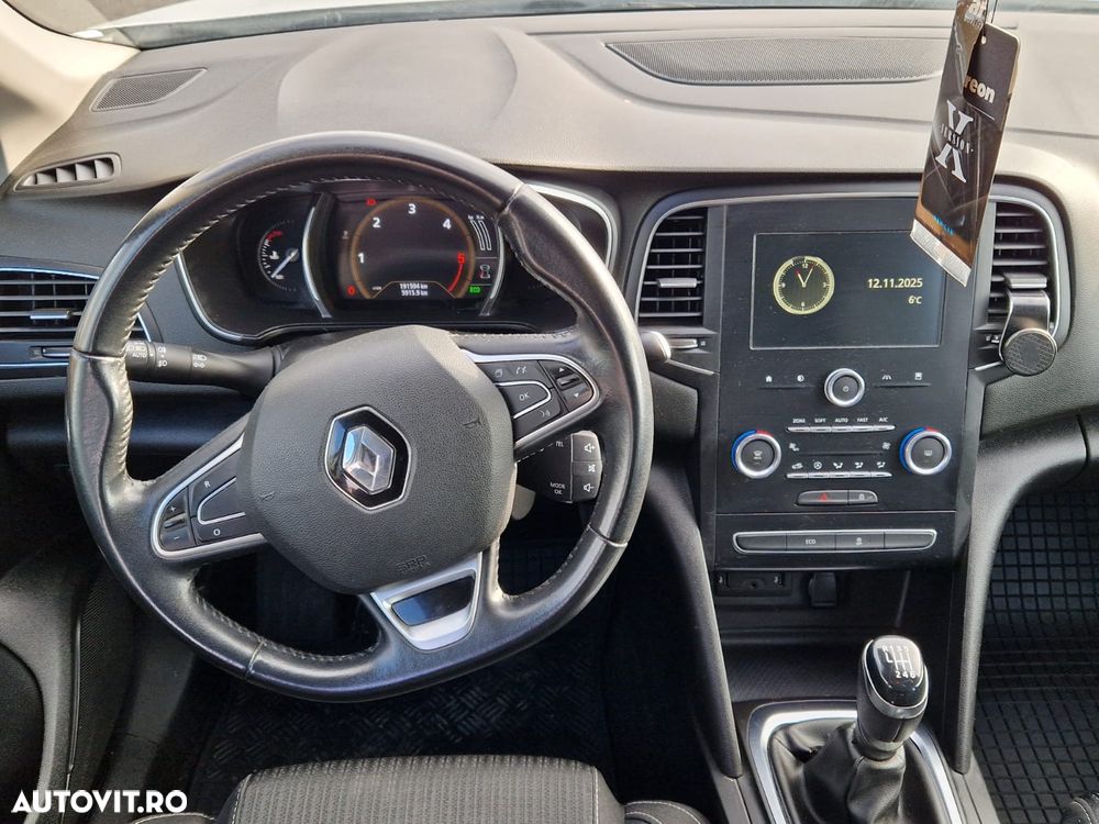 Renault Megane Blue dCi 116 Intens - 13