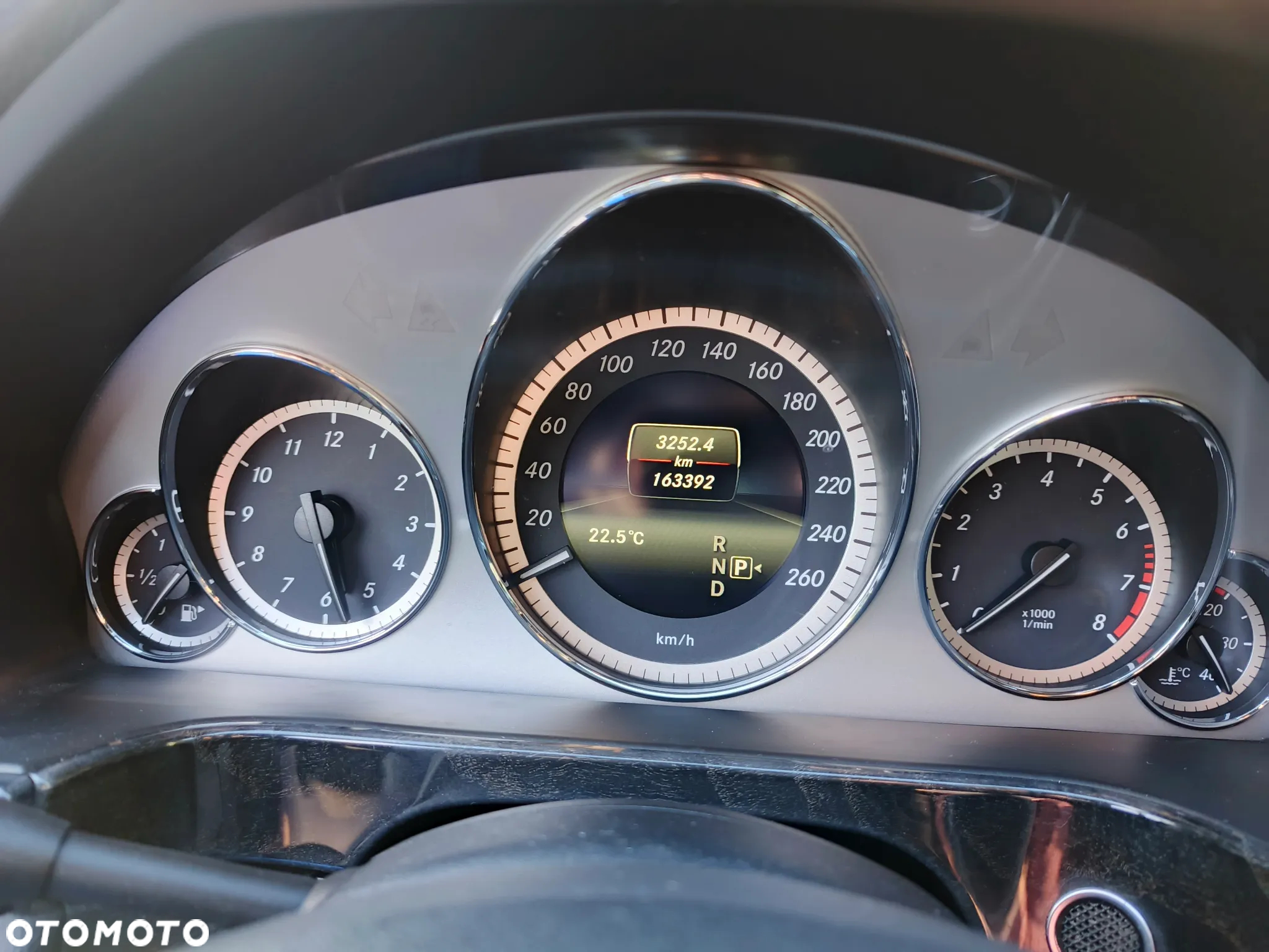 Mercedes-Benz Klasa E 500 4-Matic BlueEff Elegance - 13