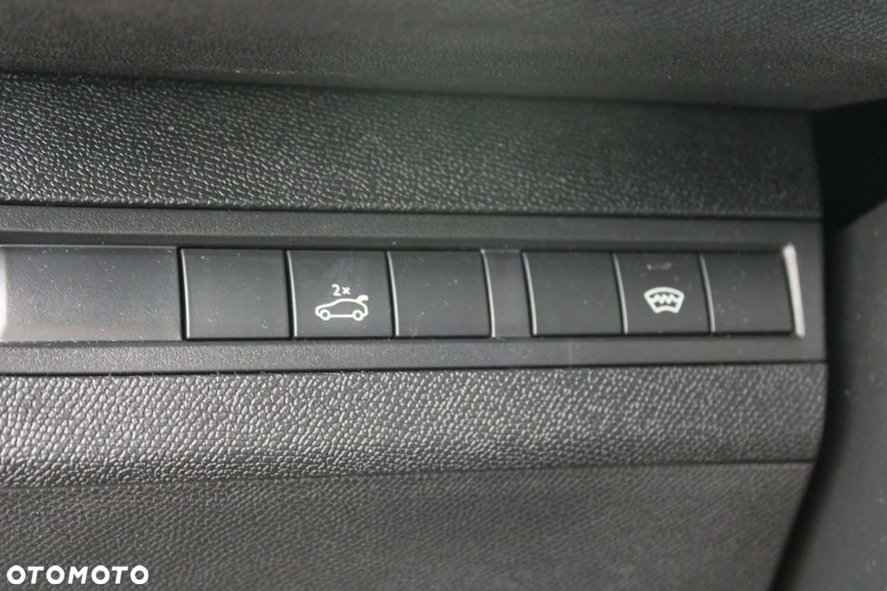 Peugeot 3008 1.6 THP Allure S&S EAT6 - 30