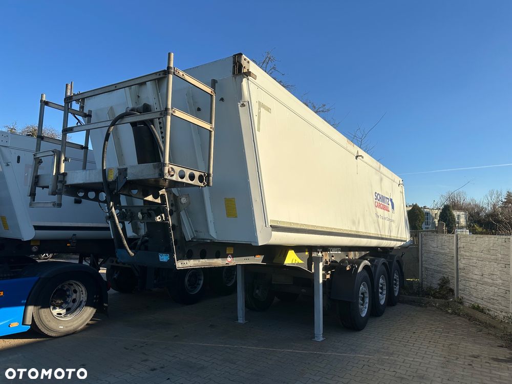 Schmitz Cargobull SKI 24 - 1