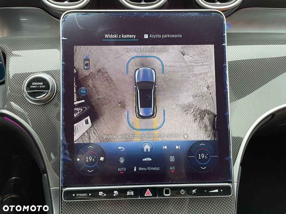 Mercedes-Benz GLC - 32