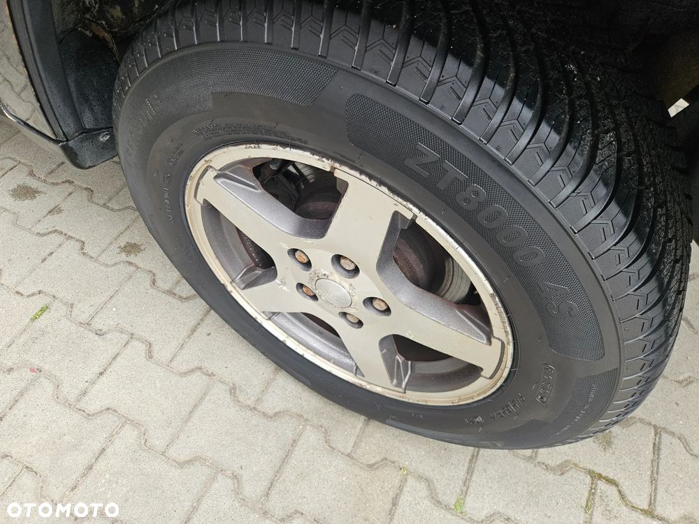 Jeep Grand Cherokee - 12