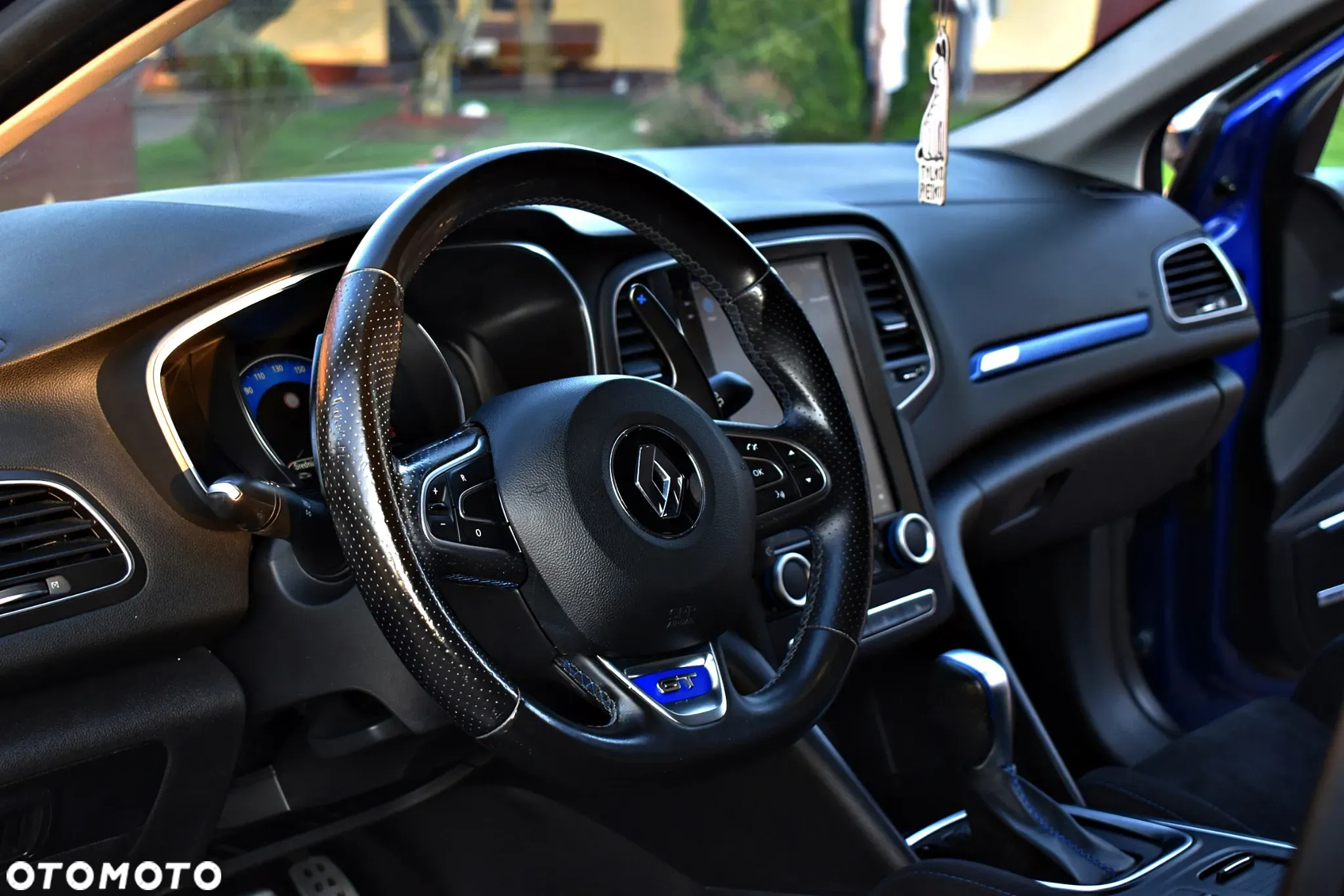 Renault Megane ENERGY TCe 205 EDC GT - 15
