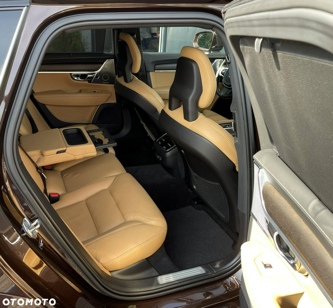 Volvo V90 Cross Country T6 AWD - 29
