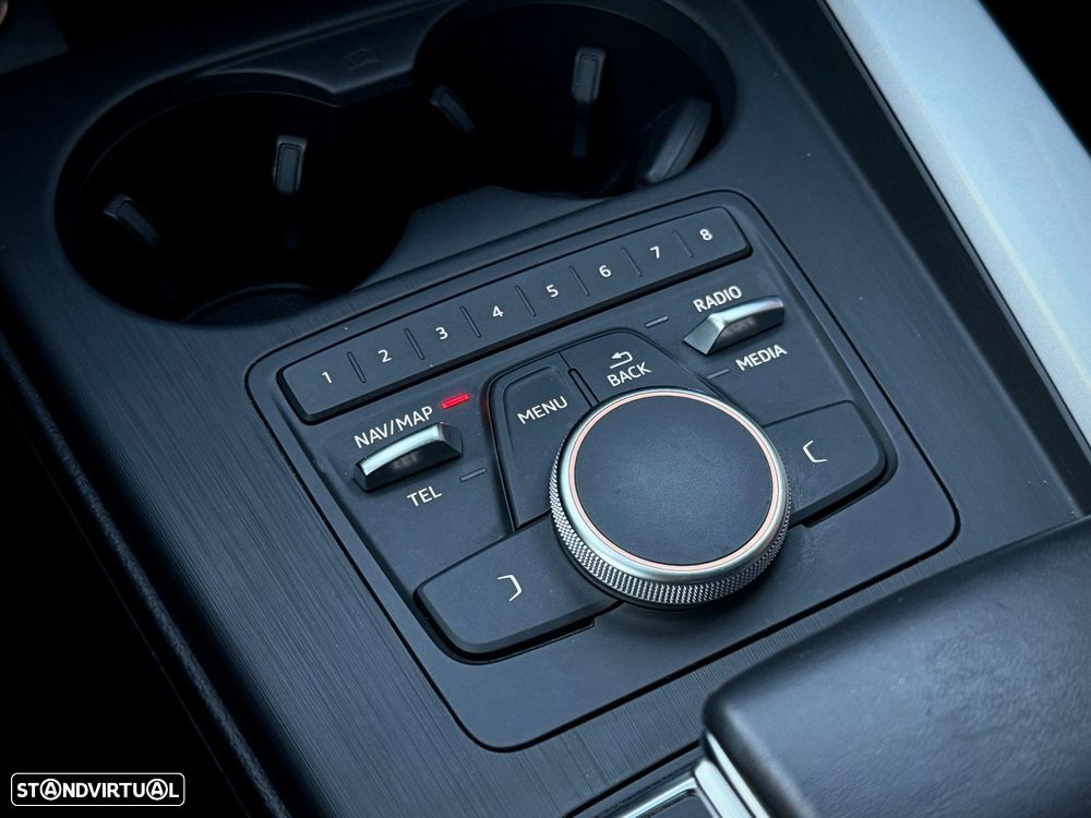 Audi A4 2.0 TDI Advance S tronic - 19