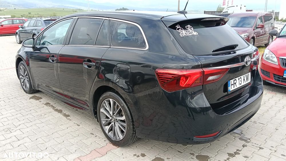 Toyota Avensis - 4