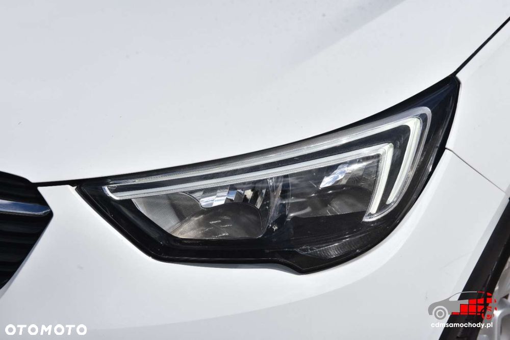 Opel Crossland X - 13