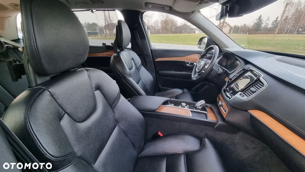 Volvo XC 90 - 14