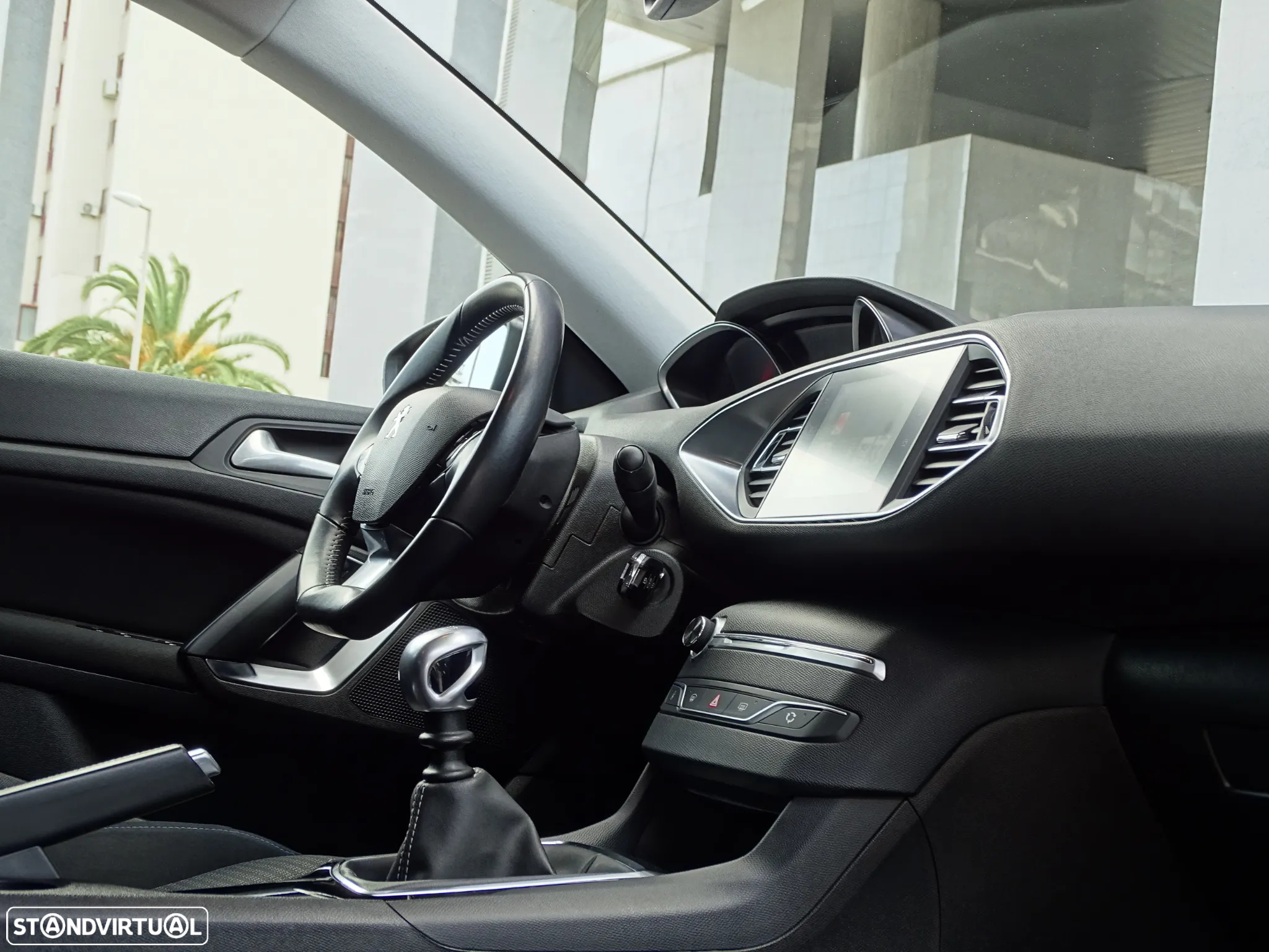 Peugeot 308 SW 1.5 BlueHDi Style - 34