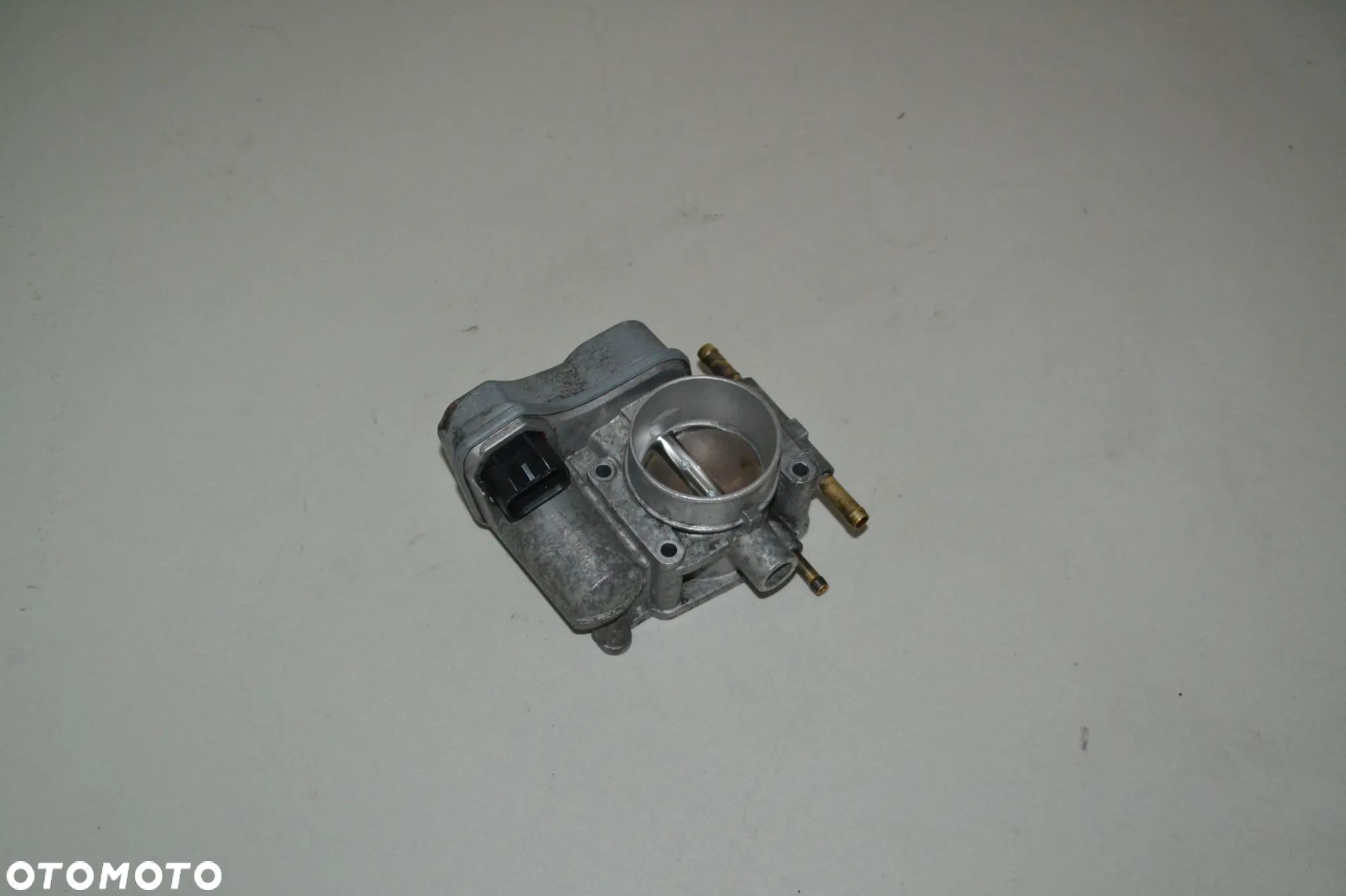 OPEL ASTRA G H ZAFIRA B VECTRA B C MERIVA 1,6 16V PRZEPUSTNICA POWIETRZA 25177983 - 1
