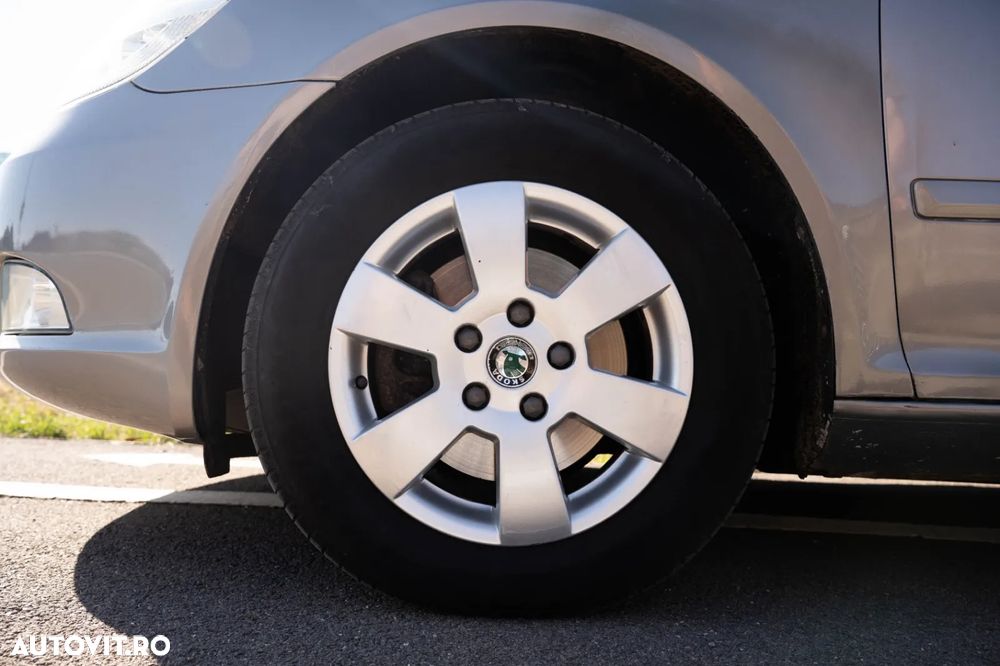 Skoda Octavia Combi 2.0 TDI Ambiente - 10