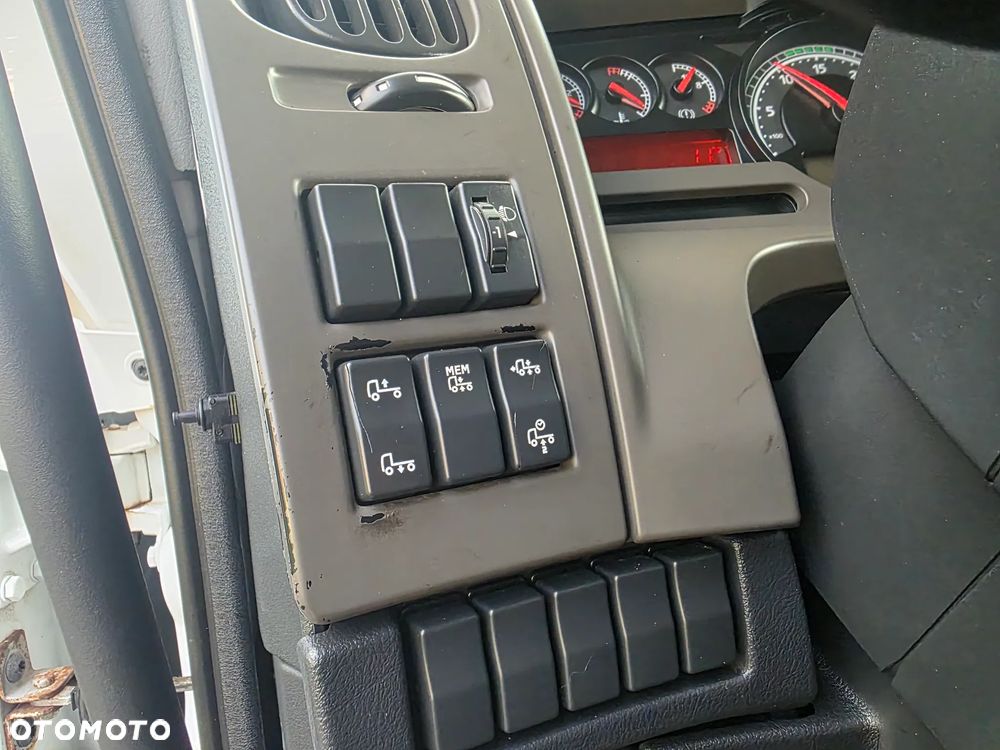 Renault Midlum 240 DXI - 22