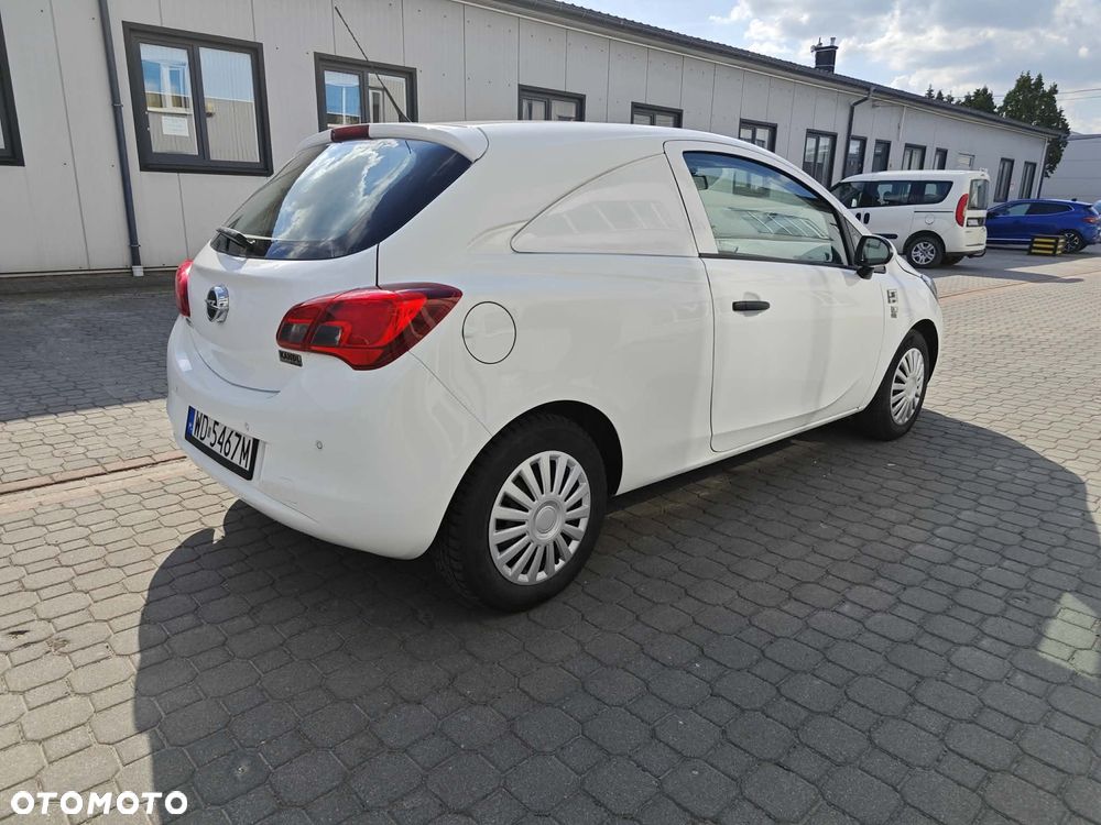 Opel Corsa 1.2 16V Essentia - 3