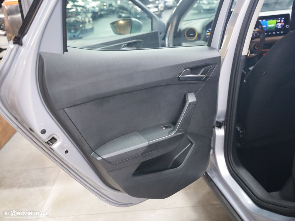 SEAT Arona 1.0 TSI Style DSG - 27