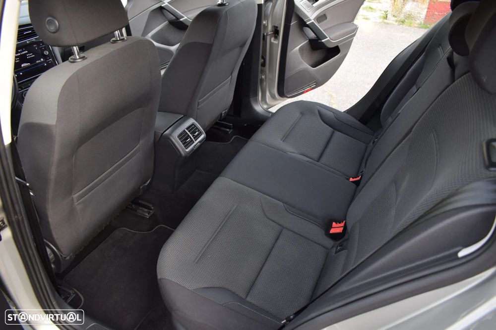 VW Golf Variant 1.6 TDi Confortline - 9