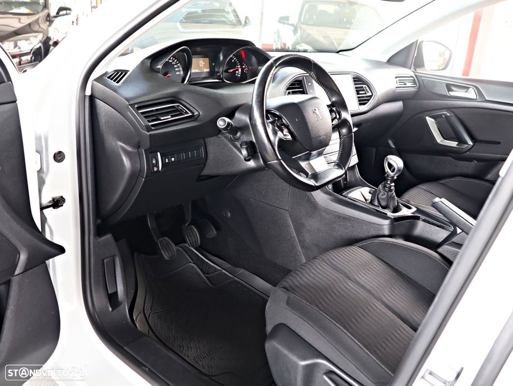 Peugeot 308 1.6 BlueHDi Active J17 - 10
