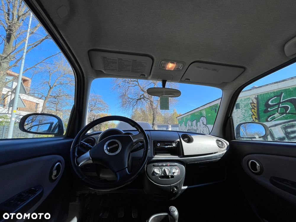 Daihatsu Trevis 1.0 - 9