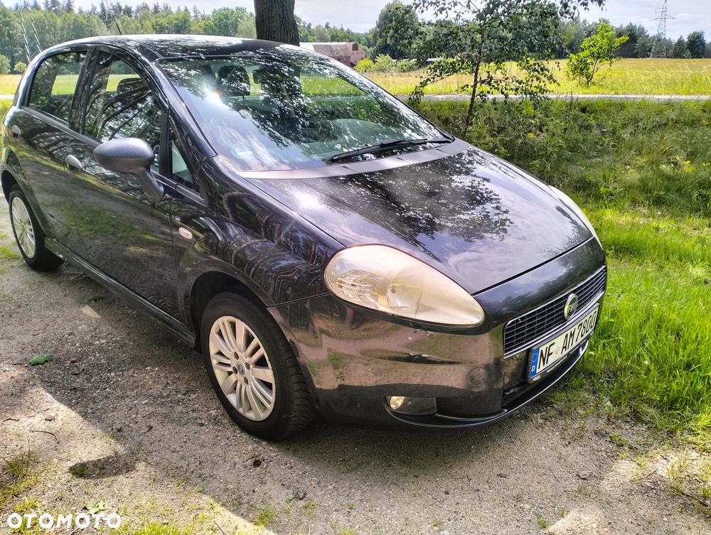 Fiat Punto 1.4 16V Dynamic - 8