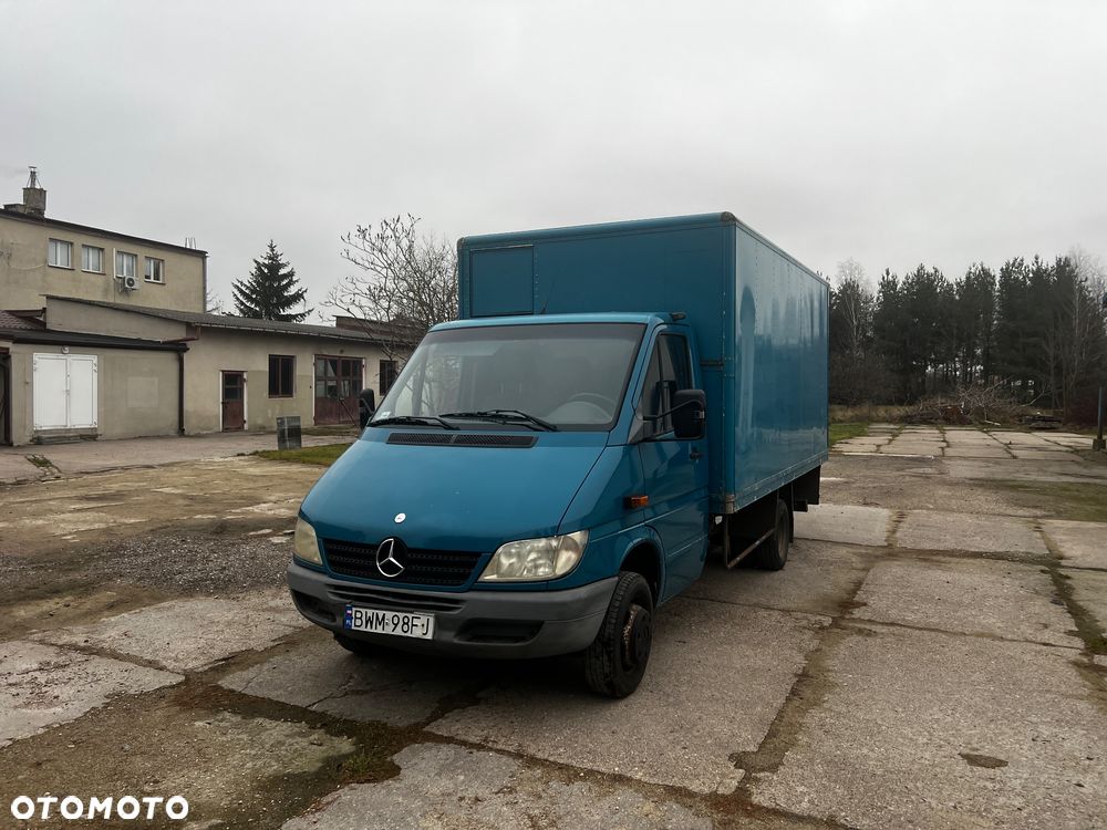 Mercedes-Benz Sprinter 413 - 1