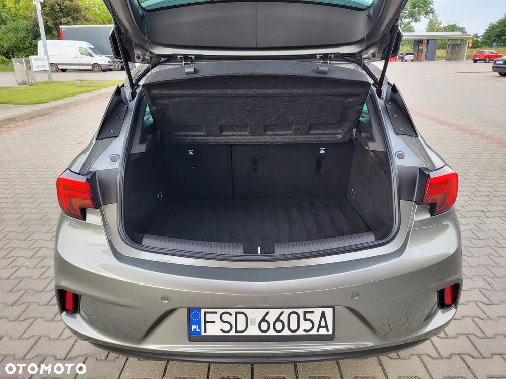 Opel Astra 1.4 Turbo Innovation - 36