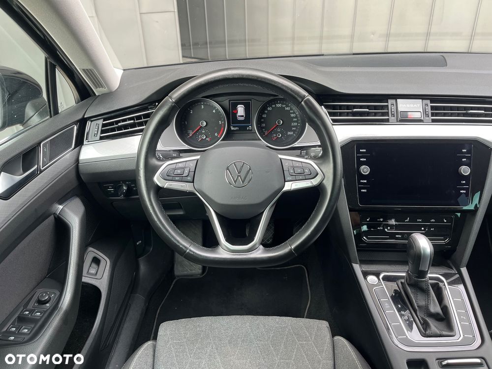 Volkswagen Passat - 14