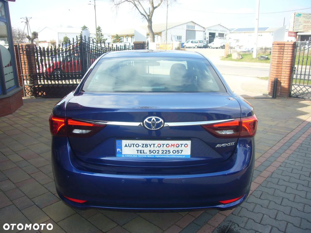 Toyota Avensis 1.8 Active - 8