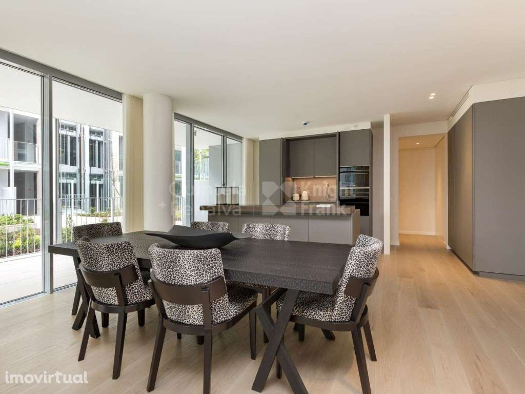 Apartamento T3 com varanda e estacionamento, Braço de Prata - Grande imagem: 3/23