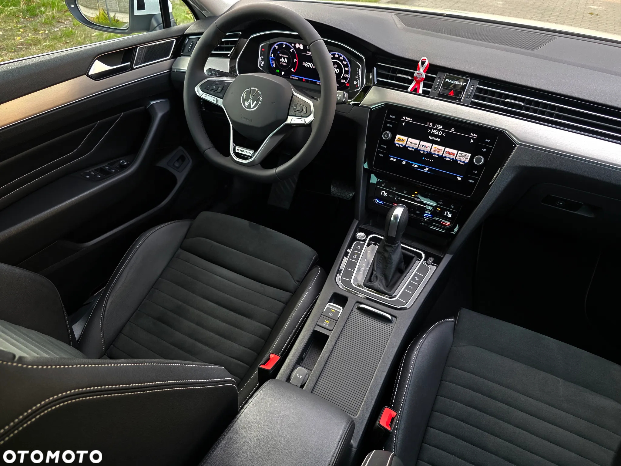 Volkswagen Passat 2.0 TDI Elegance DSG - 5