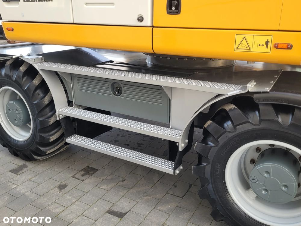 Liebherr A918 compact / ROTOTILT ze szczypcami / 7800h / bez AdBlue i DPF / - 19