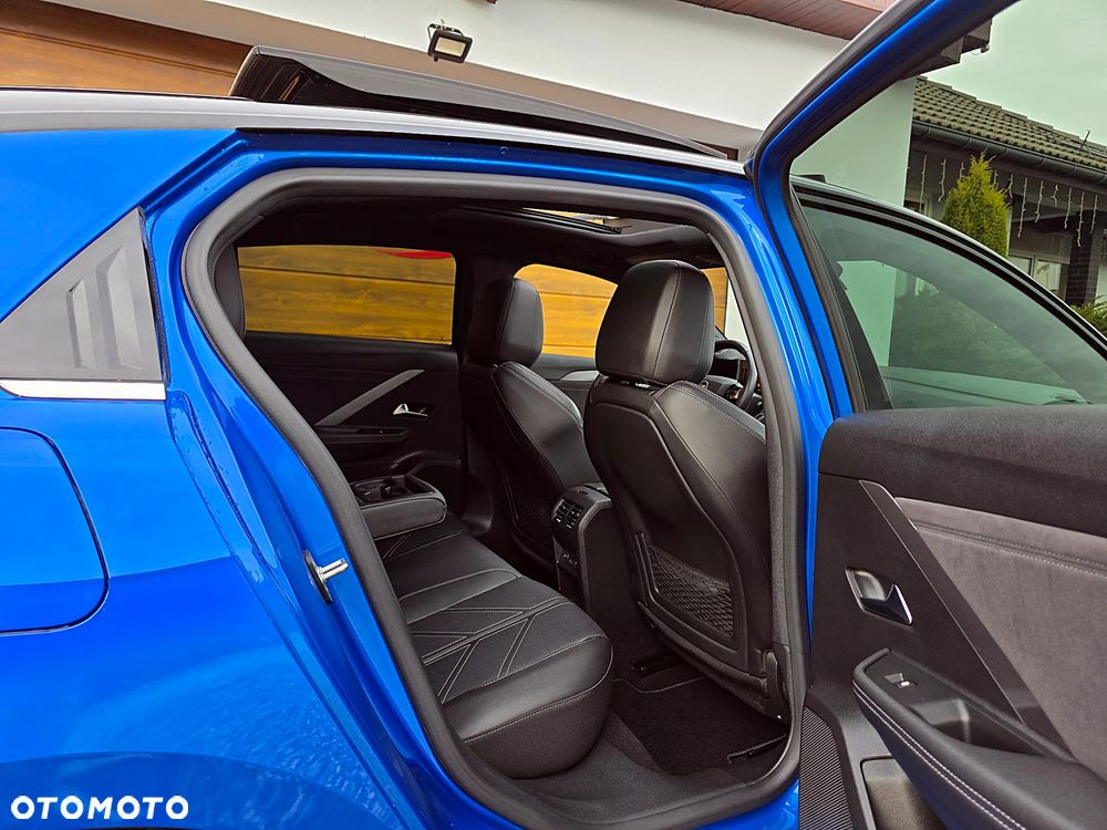 Opel Astra 1.6 T Plug-in Hybrid Ultimate - 31