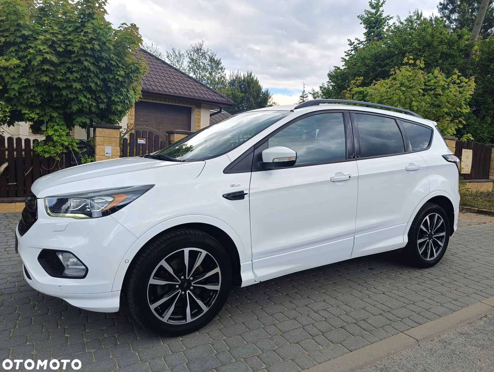 Ford Kuga 2.0 TDCi 2x4 Titanium - 31