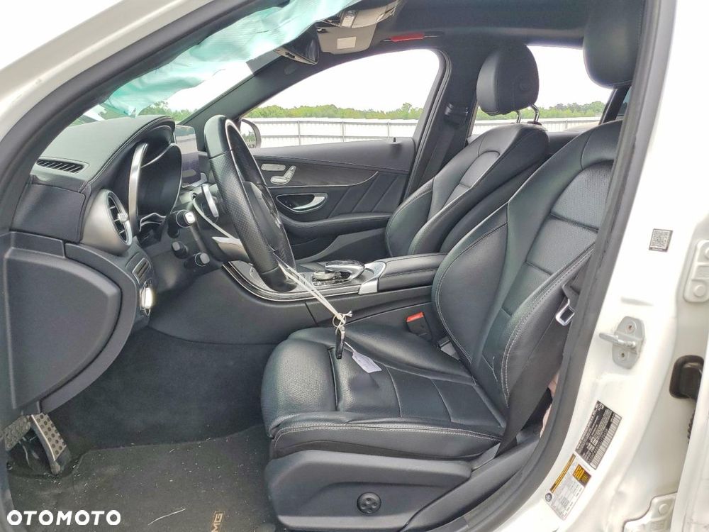 Mercedes-Benz Klasa C 300 7G-TRONIC AMG Line - 7
