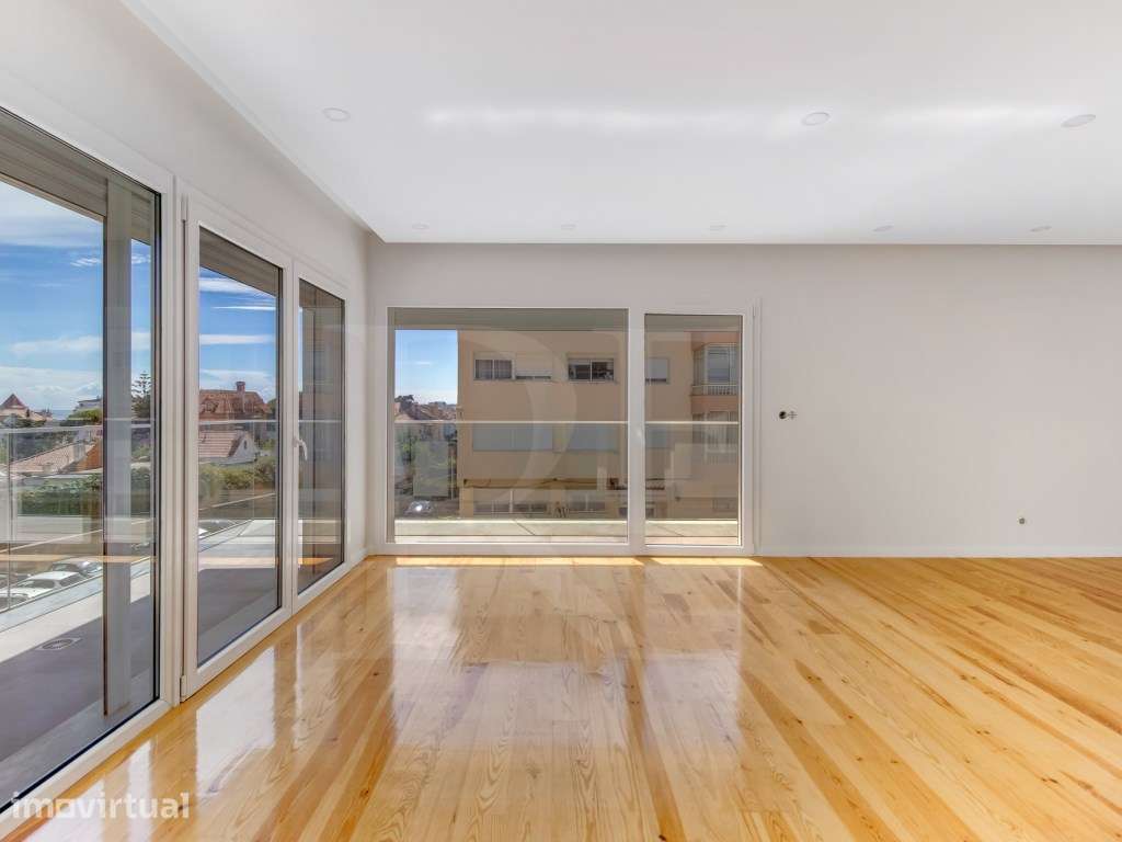 Apartamento T4 com Varanda junto à praia com vista Mar - Vista 2